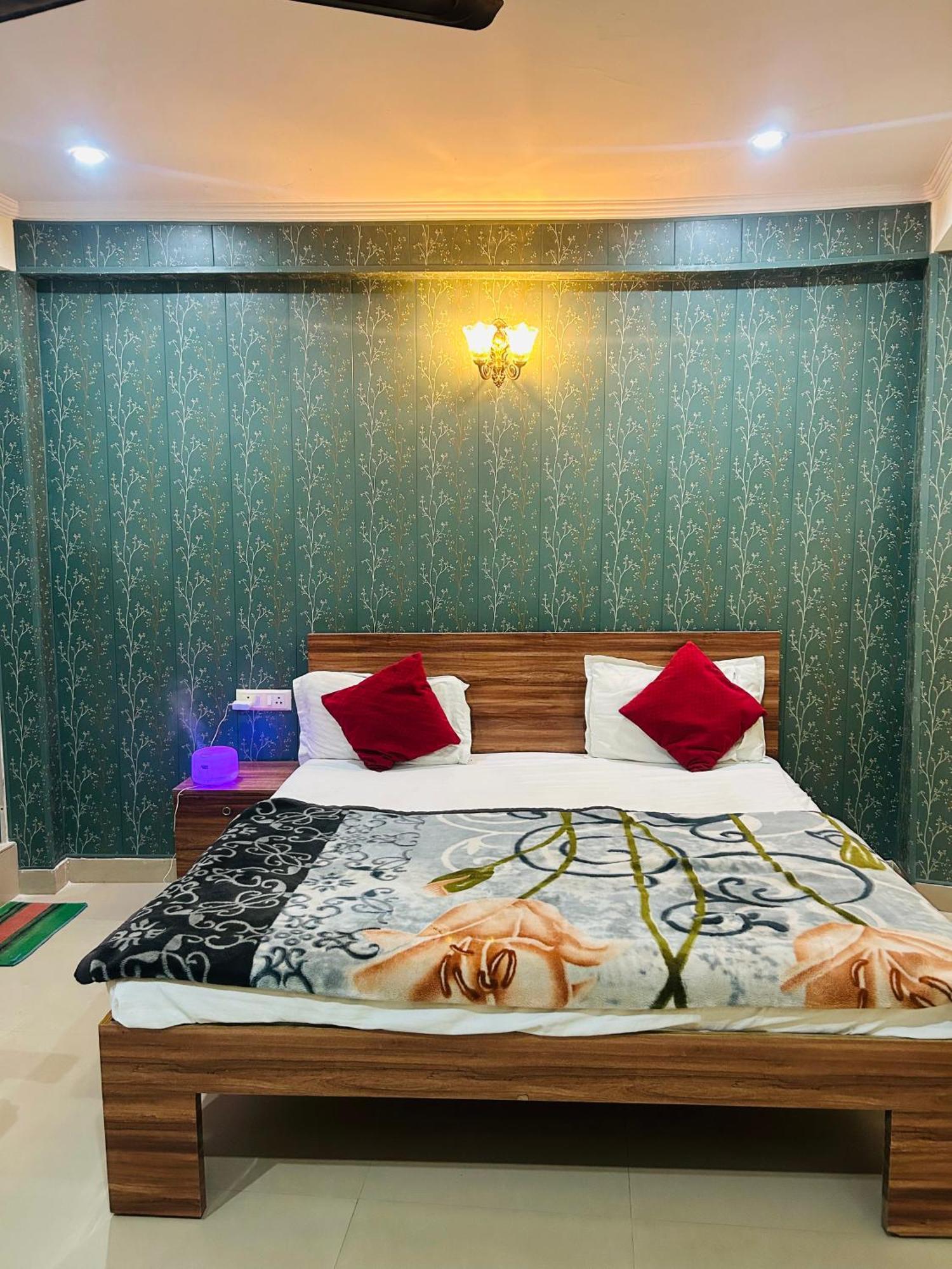 Sainik Guest House 500Mtr From Medanta Hospital Lucknow Exterior foto